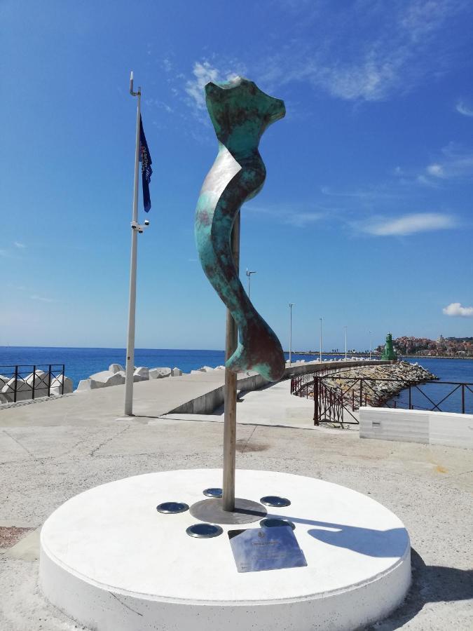 Ferienwohnung La Torretta Di Piero Con Terrazzi E Parcheggio Privato Citra Zero Zero Ottanta 31Lst0282 Imperia Exterior foto